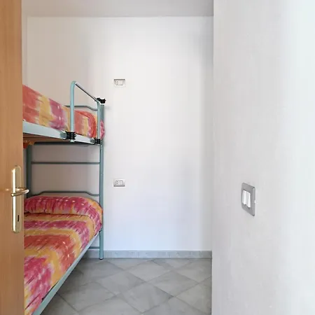 Simona Apartamento *